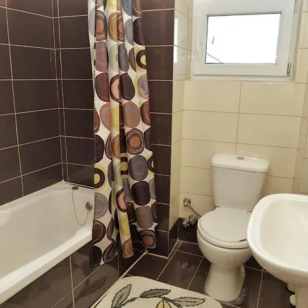 Balouso House Apartment *